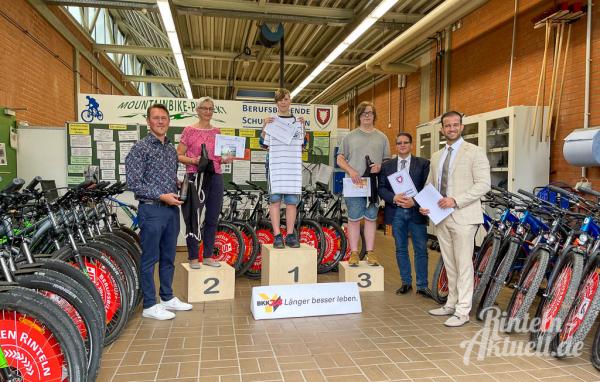 02 rintelnaktuell bbs rinteln stadtradeln bkk24 kooperationsvertrag